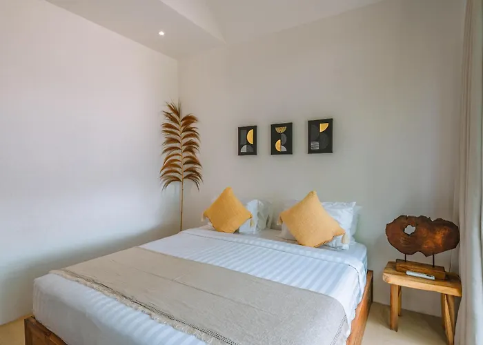 Villa Rizr: Industrial 3br Nearby Berawa